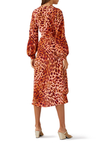 فستان حرير طويل بنقشة جلد الفهد